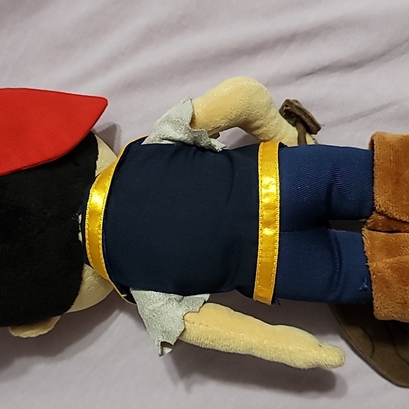 Disney Jake And The Neverland Pirates 13” Plush - Picture 6 of 7